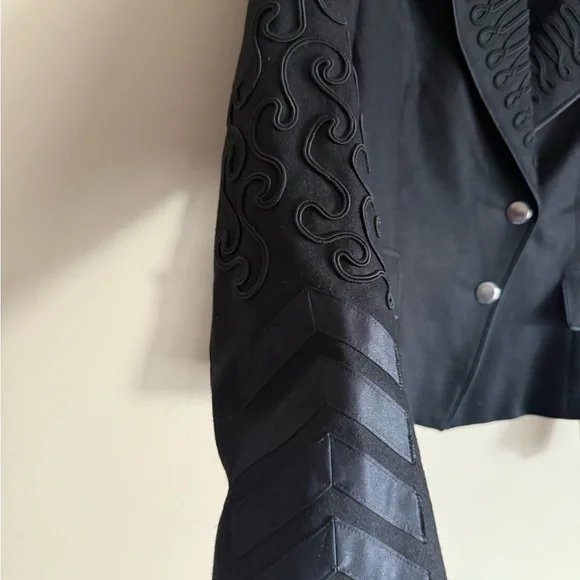Strenesse Gabriele Strehle Germany Black Wool Cashmere embroidered jacket size 6 - Picture 2 of 9